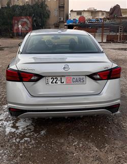 نيسان ألتيما